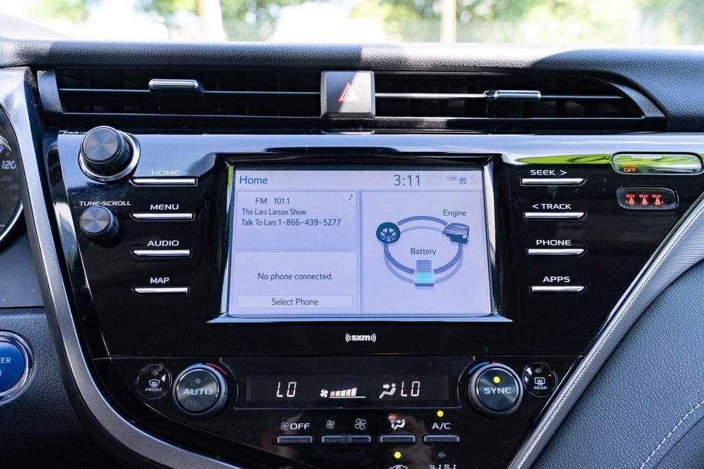 2020 Toyota Camry Hybrid SE Beaverton OR