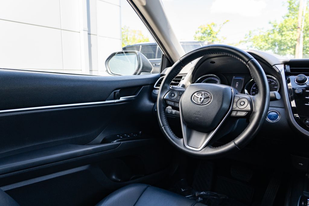 2020 Toyota Camry Hybrid SE Beaverton OR