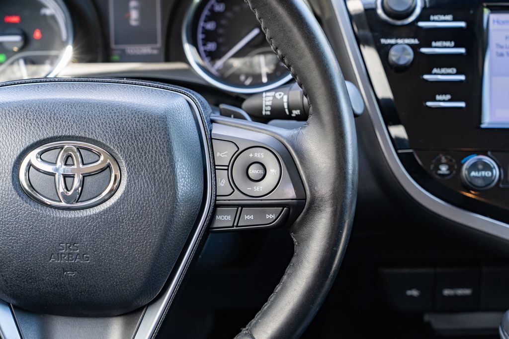 2020 Toyota Camry Hybrid SE Beaverton OR