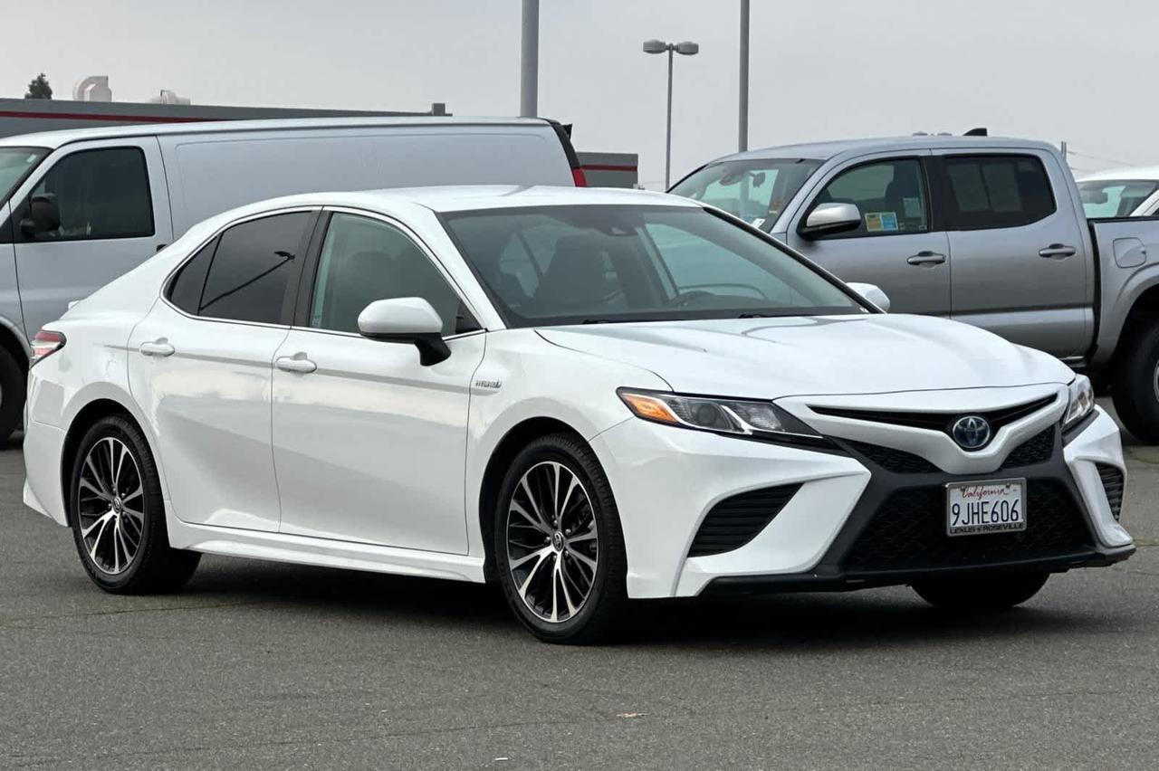 2020 Toyota Camry Hybrid SE Roseville CA