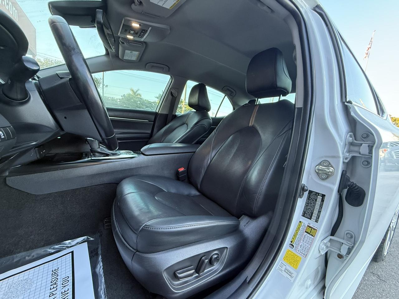 2020 Toyota Camry Hybrid XLE Hollywood FL