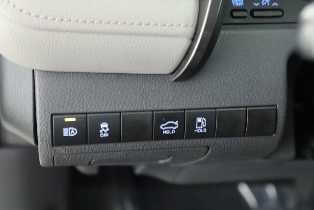 2020 Toyota Camry Hybrid XLE New Braunfels TX