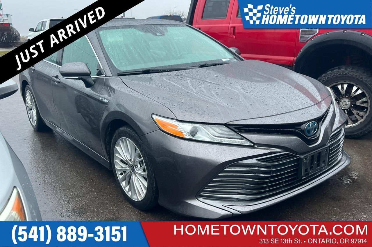 2020 Toyota Camry Hybrid XLE
