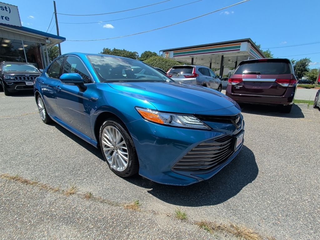 2020 Toyota Camry Hybrid XLE Worcester MA