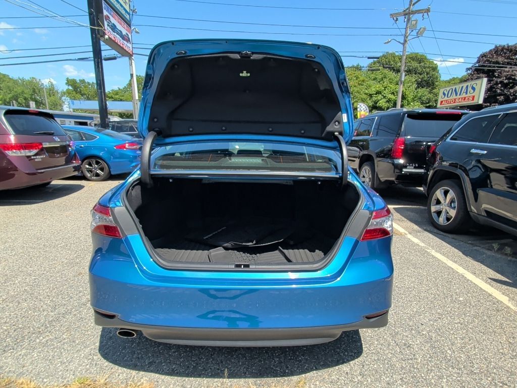 2020 Toyota Camry Hybrid XLE Worcester MA