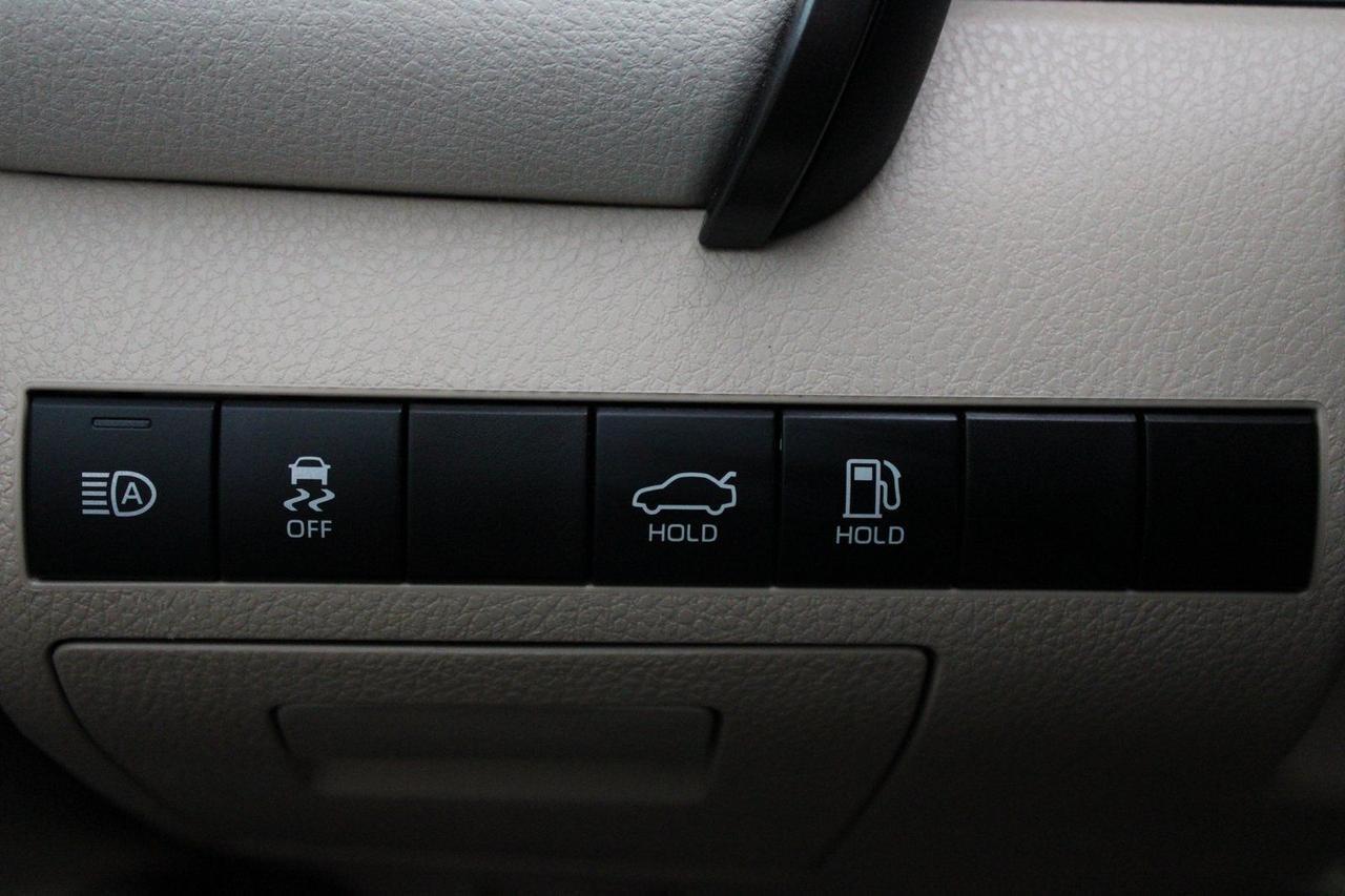 2020 Toyota Camry Hybrid XLE Stafford VA