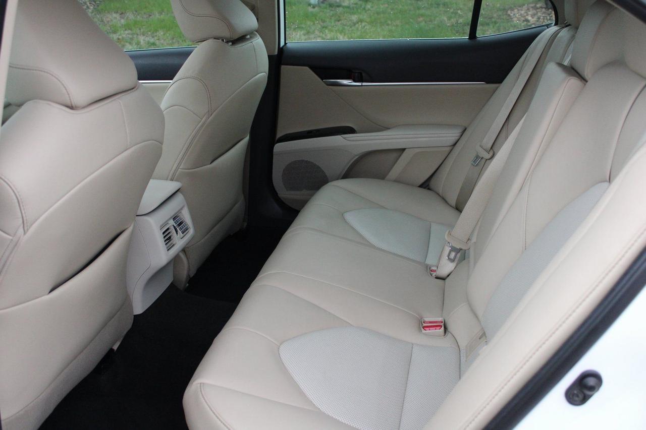 2020 Toyota Camry Hybrid XLE Stafford VA