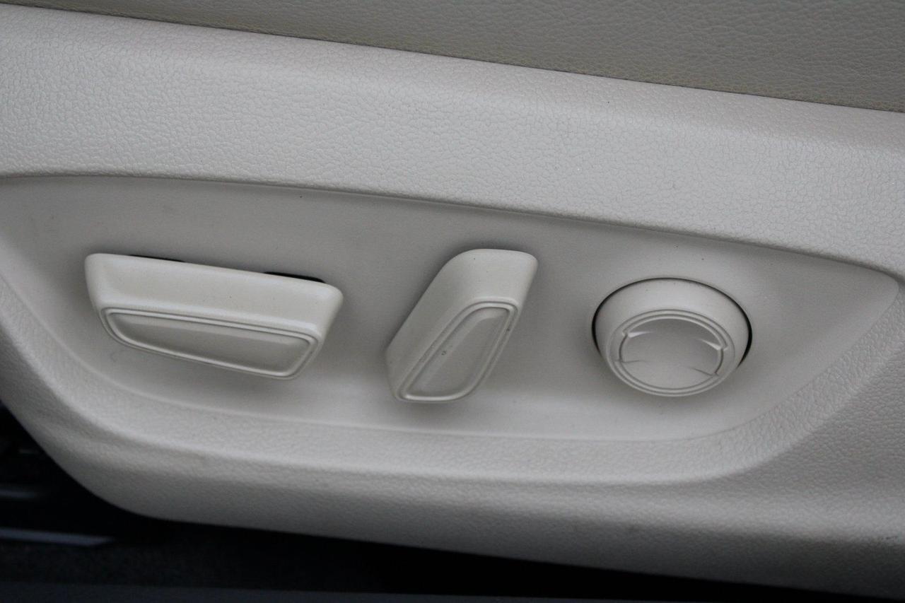 2020 Toyota Camry Hybrid XLE Stafford VA