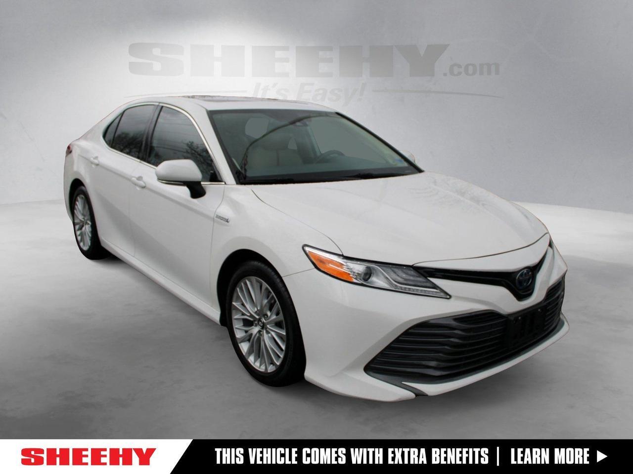 2020 Toyota Camry Hybrid XLE