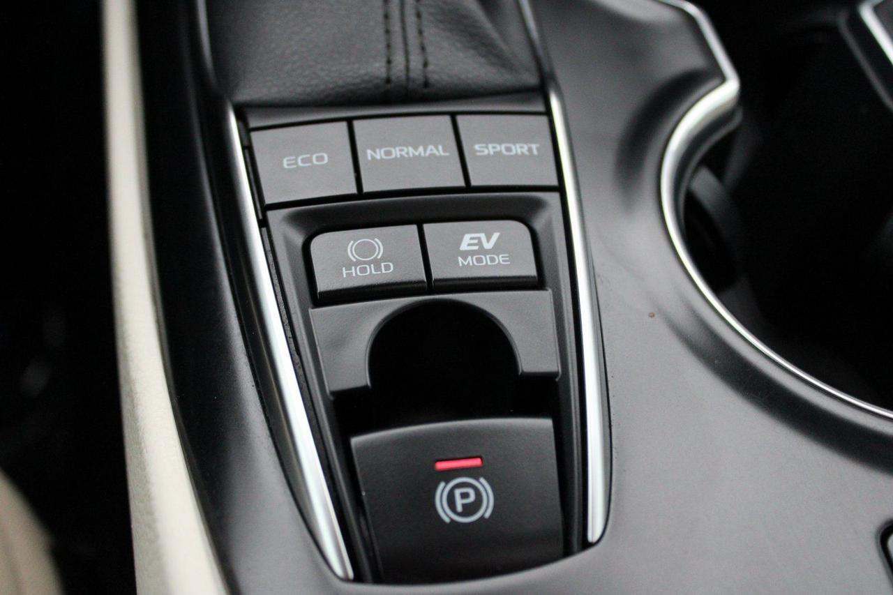 2020 Toyota Camry Hybrid XLE Stafford VA