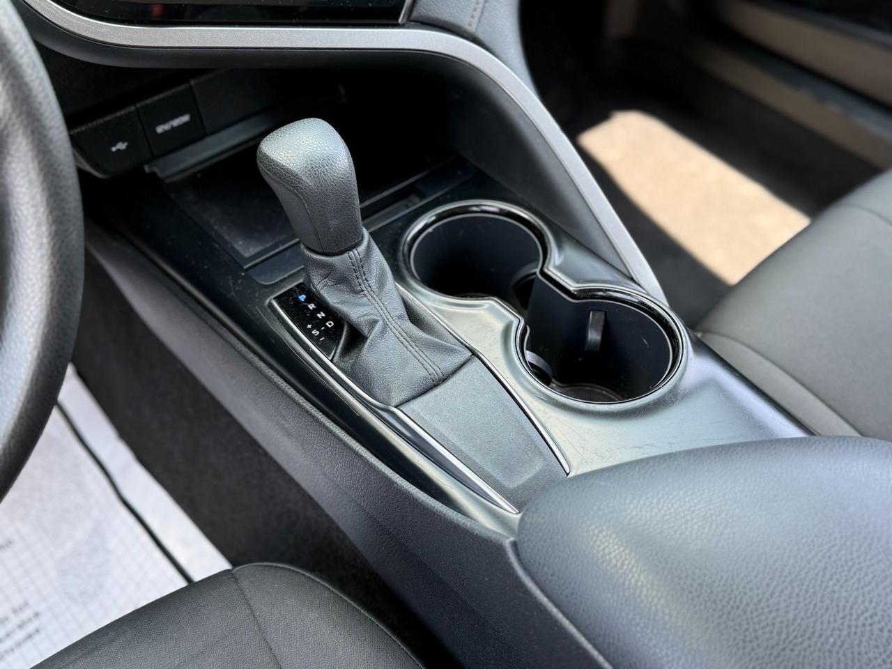 2020 Toyota Camry LE Crestwood KY