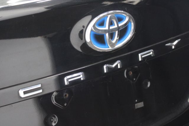 2020 Toyota Camry LE Hybrid Chantilly VA