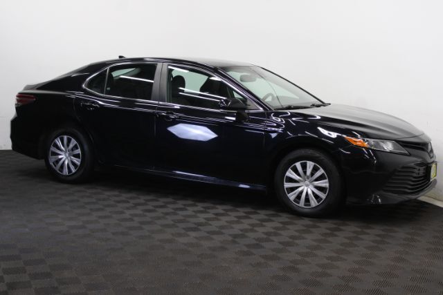 2020 Toyota Camry LE Hybrid
