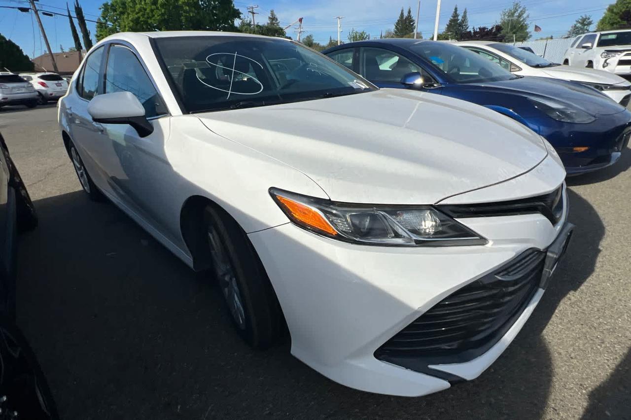 2020 Toyota Camry LE