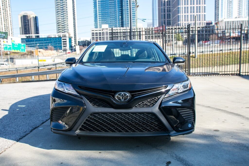2020 Toyota Camry SE