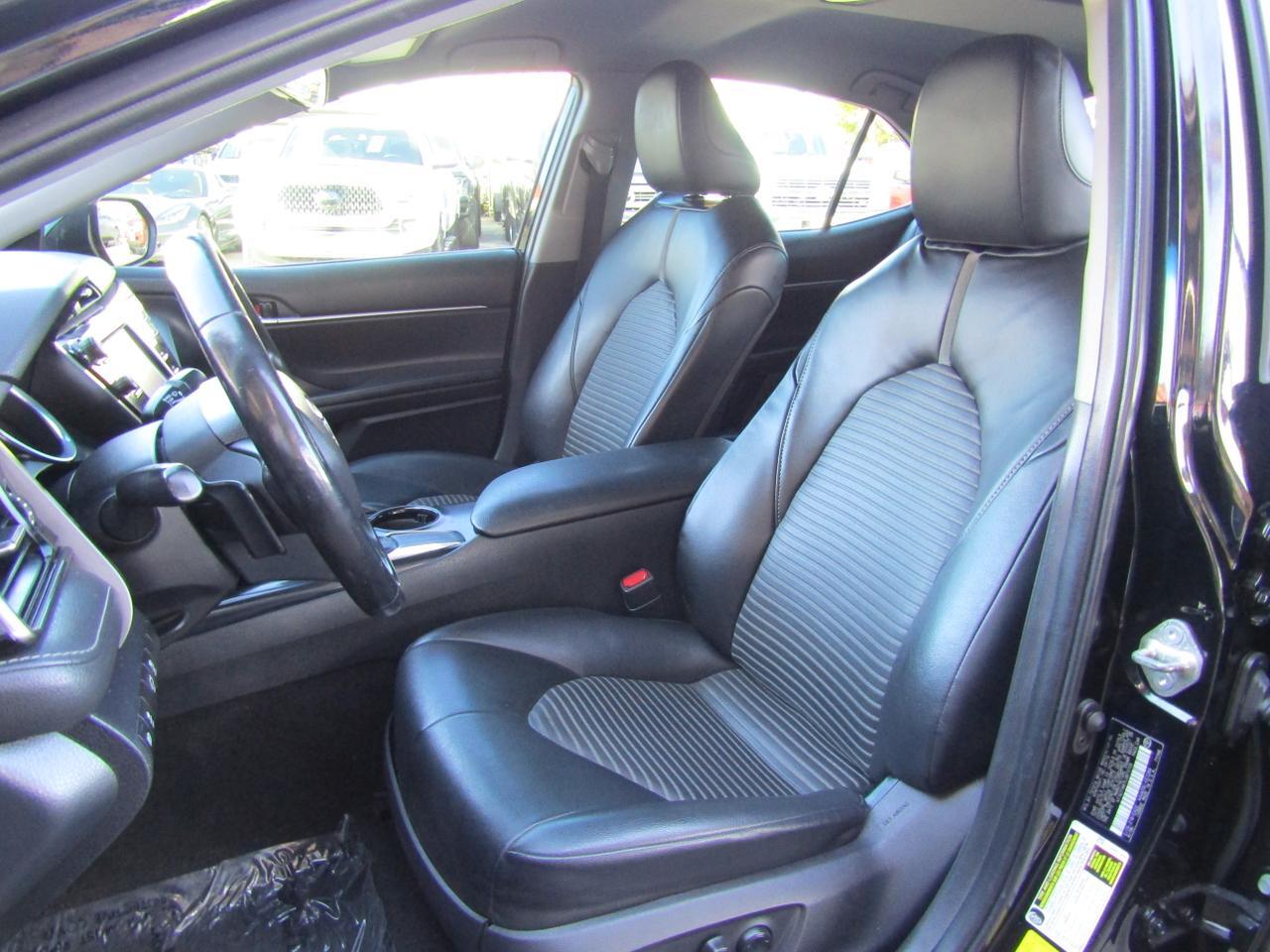 2020 Toyota Camry SE Auto (Natl) Grand Prairie TX