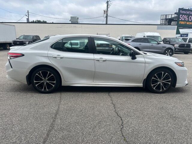 2020 Toyota Camry SE Cleveland OH