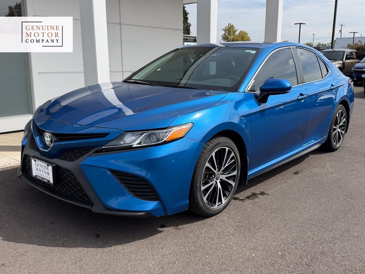2020 Toyota Camry SE