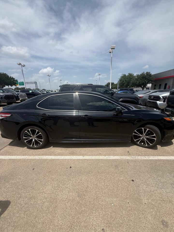 2020 Toyota Camry SE Hurst TX