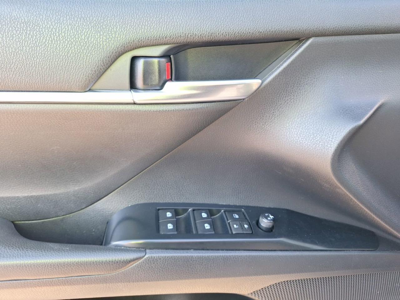 2020 Toyota Camry SE Hurst TX
