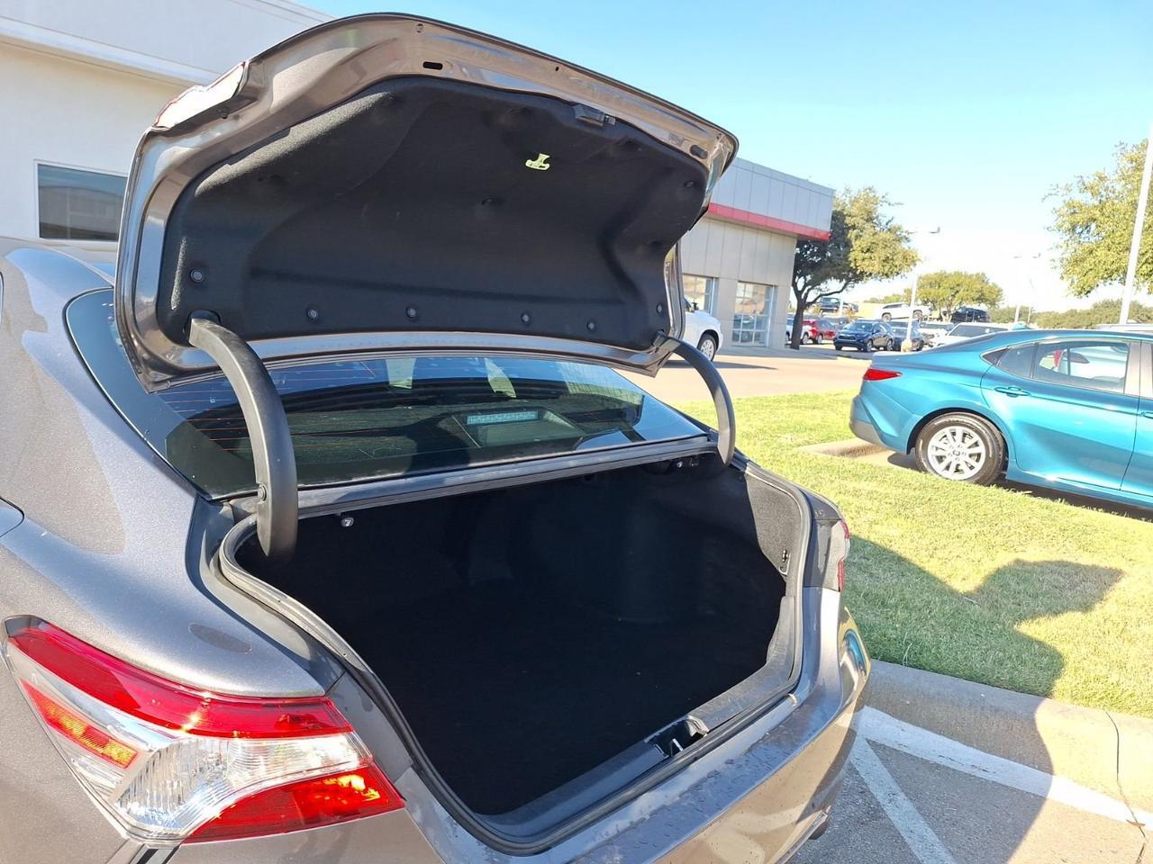 2020 Toyota Camry SE Hurst TX