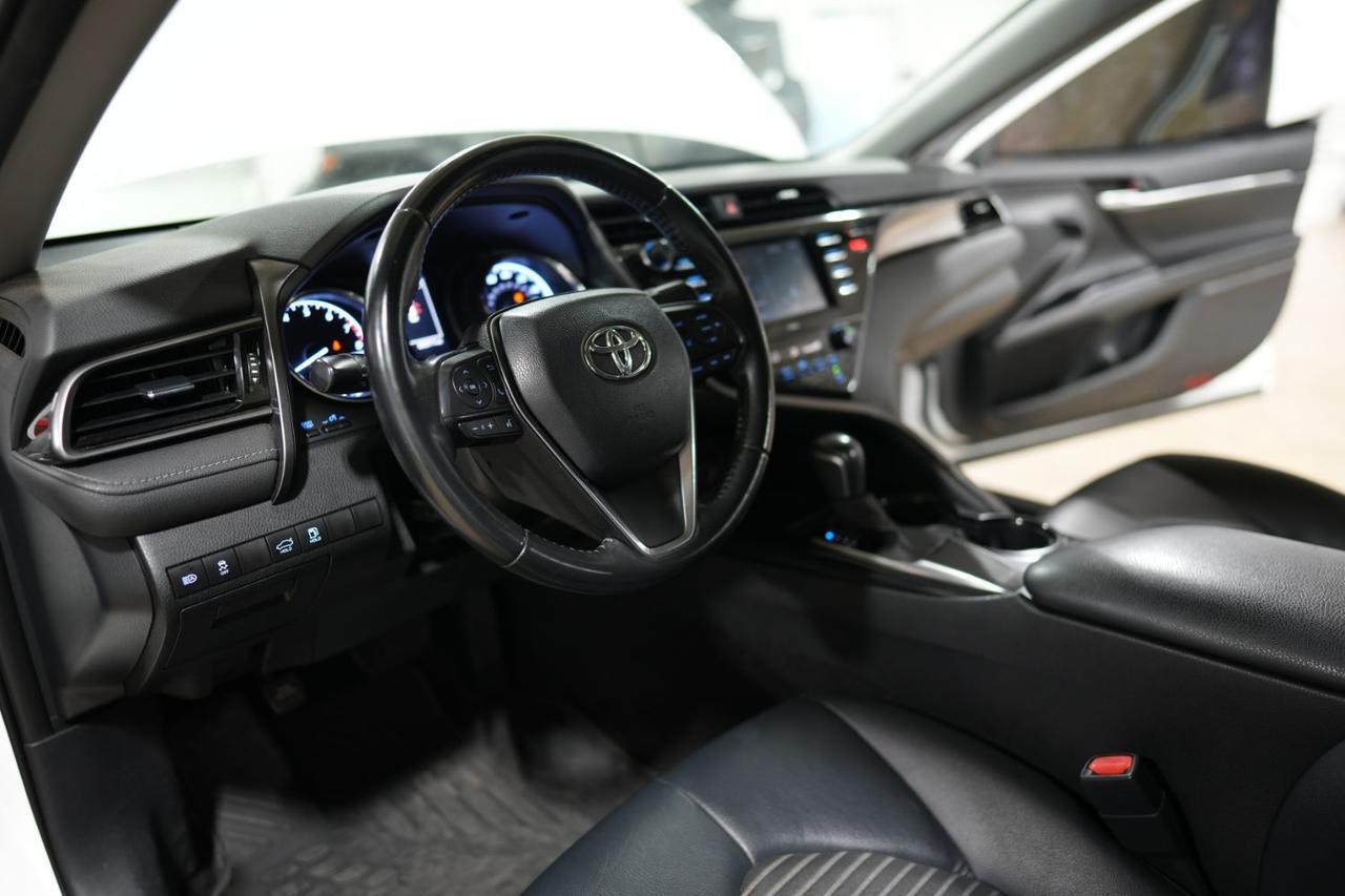 2020 Toyota Camry SE Nightshade - Photo 15