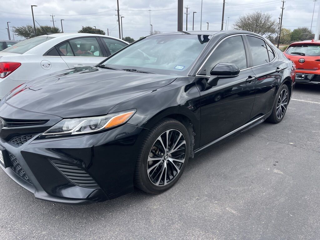 2020 Toyota Camry SE Nightshade