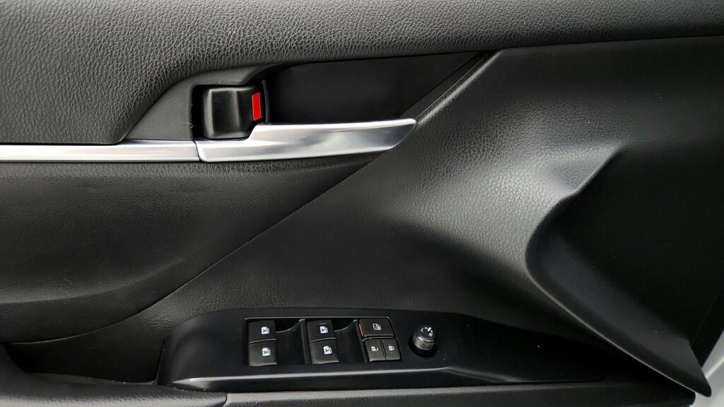 2020 Toyota Camry SE Nightshade Laurel MD