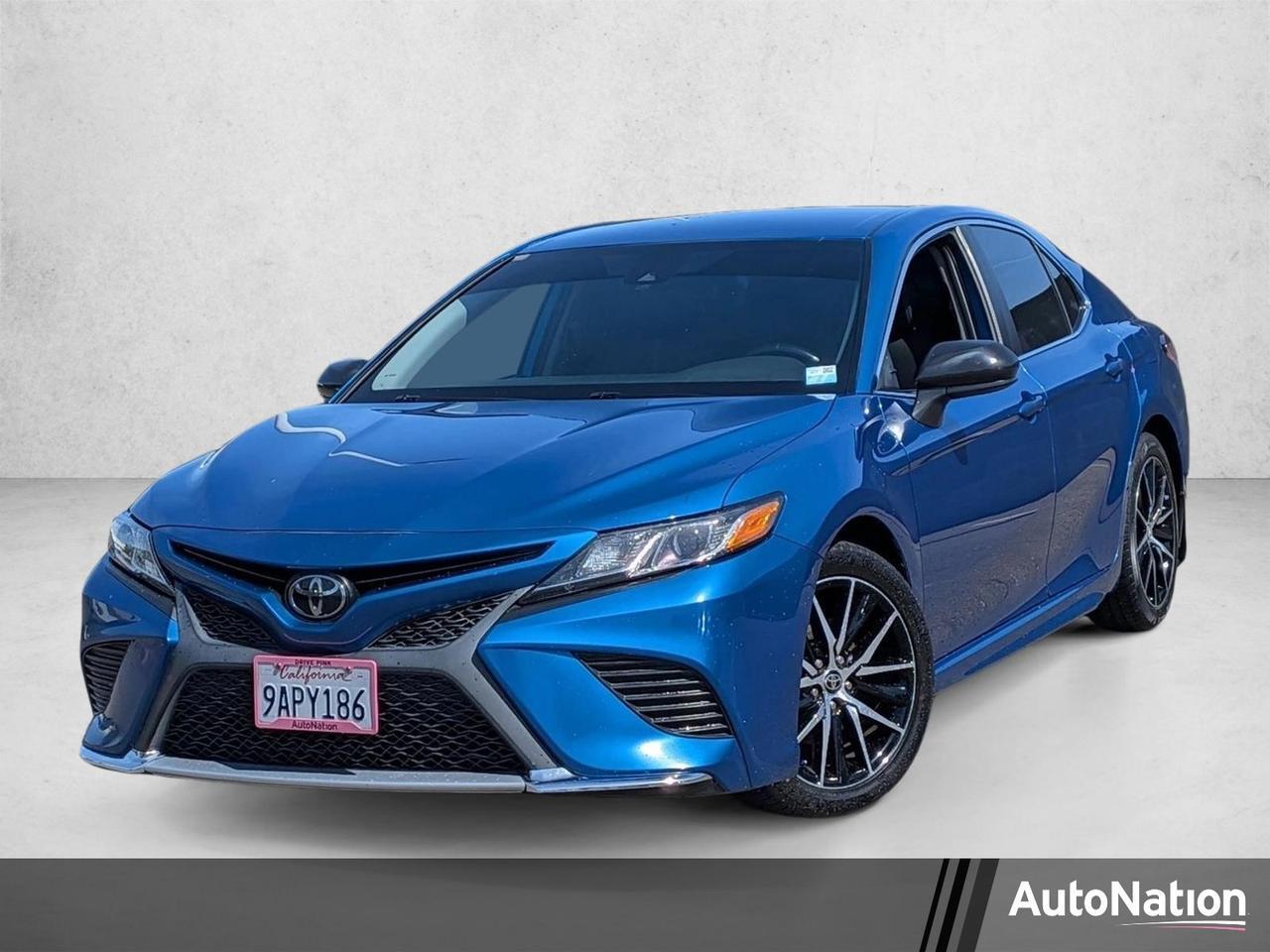 2020 Toyota Camry SE