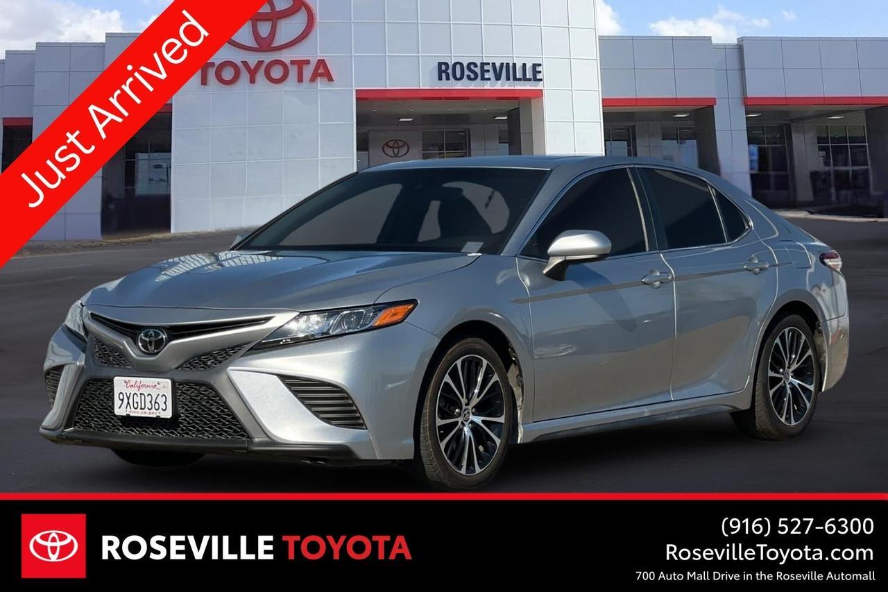 2020 Toyota Camry SE