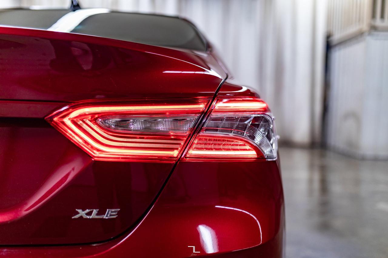 2020 Toyota Camry XLE Leather Roof Nav BCam Red Deer AB