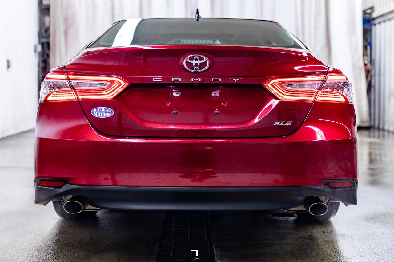 2020 Toyota Camry XLE Leather Roof Nav BCam Red Deer AB