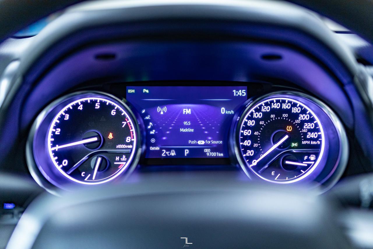 2020 Toyota Camry XLE Leather Roof Nav BCam Red Deer AB