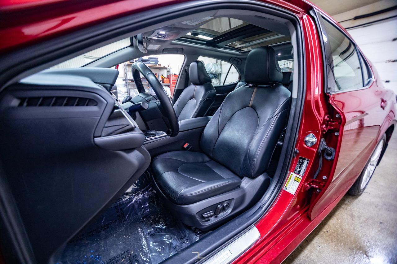 2020 Toyota Camry XLE Leather Roof Nav BCam Red Deer AB