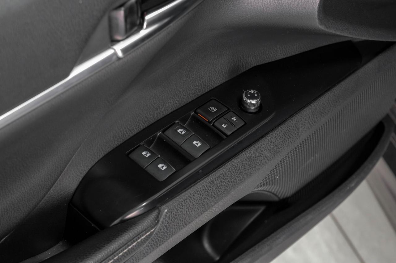 2020 Toyota Camry XSE BLIND SPOT MONITOR LANE DEPARTURE ALERT PRE COLLISION SYSTEM PANORAMA LEATHER Carrollton TX