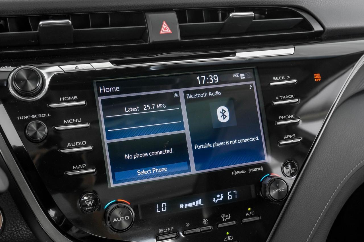 2020 Toyota Camry XSE BLIND SPOT MONITOR LANE DEPARTURE ALERT PRE COLLISION SYSTEM PANORAMA LEATHER Carrollton TX