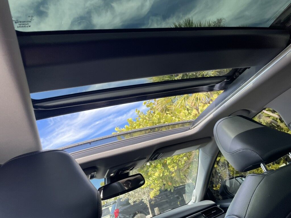 2020 Toyota Camry XSE~NAVIGATION~DRIVER ASSIST PACKAGE~PANORAMICA ROOF~ONLINE FINA Sarasota FL