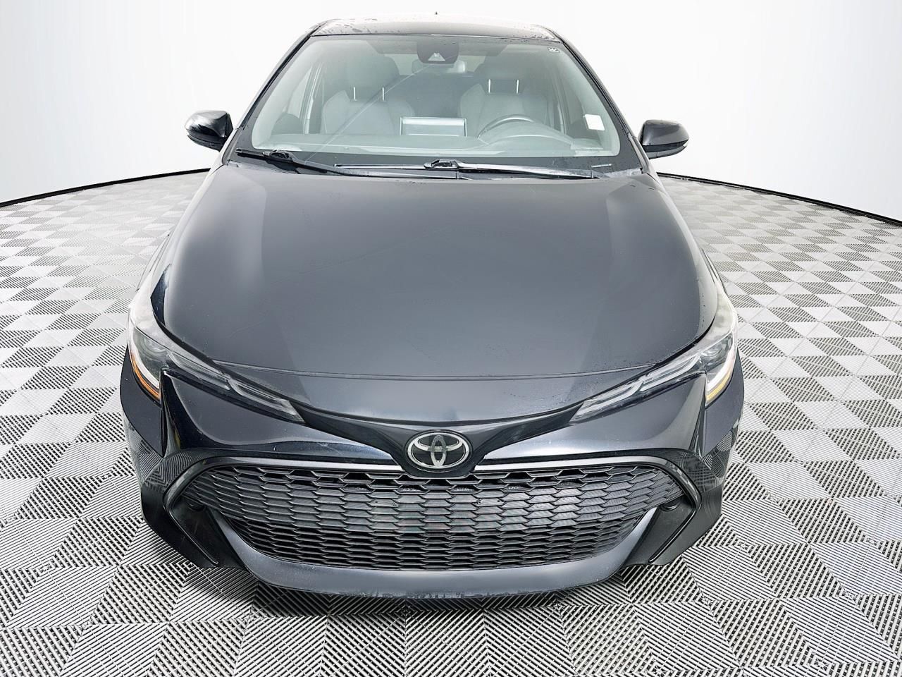 2020 Toyota Corolla Hatchback SE Nightshade Edition