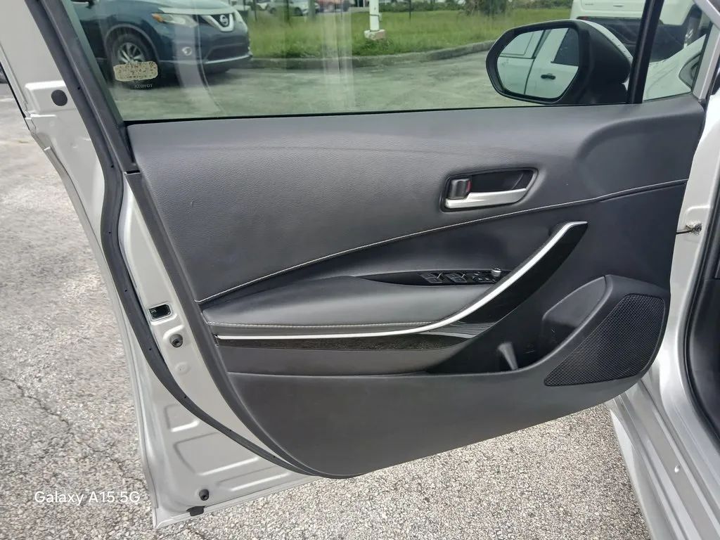 2020 Toyota Corolla Hatchback XSE - Photo 16