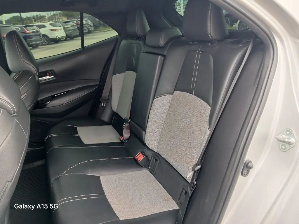 2020 Toyota Corolla Hatchback XSE - Photo 12