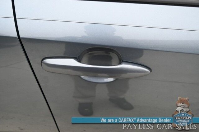 2020 Toyota Corolla LE / Automatic / Power Mirrors, Windows & Locks / Adaptive Cruise Control / Lane Departure & Forward Collision Alert / Apple CarPlay & Android Auto / Back Up Camera / Keyless Entry & Start / 38 MPG Anchorage AK