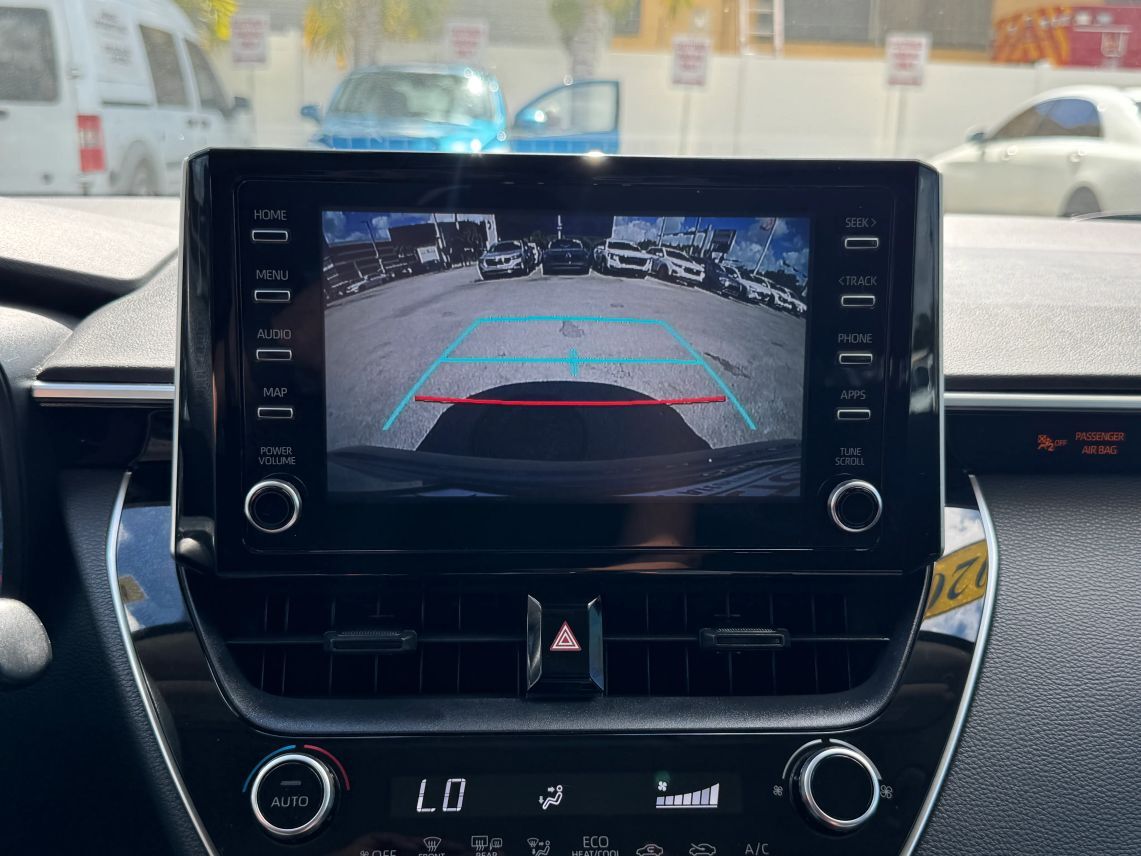 2020 Toyota Corolla LE Sedan 4D