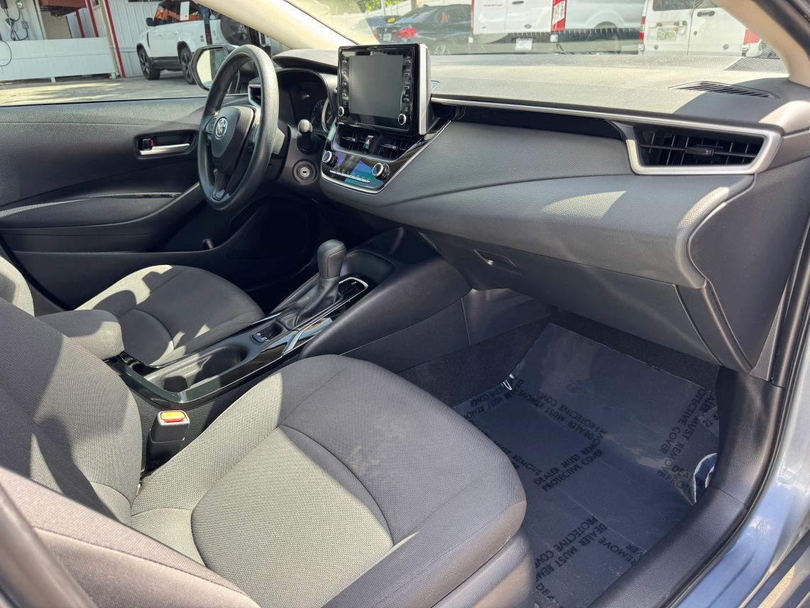 2020 Toyota Corolla LE Sedan 4D