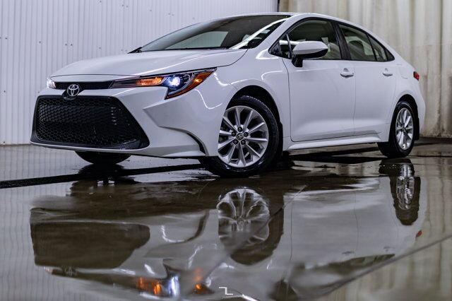 2020 Toyota Corolla LE Sedan Roof BCam Red Deer AB