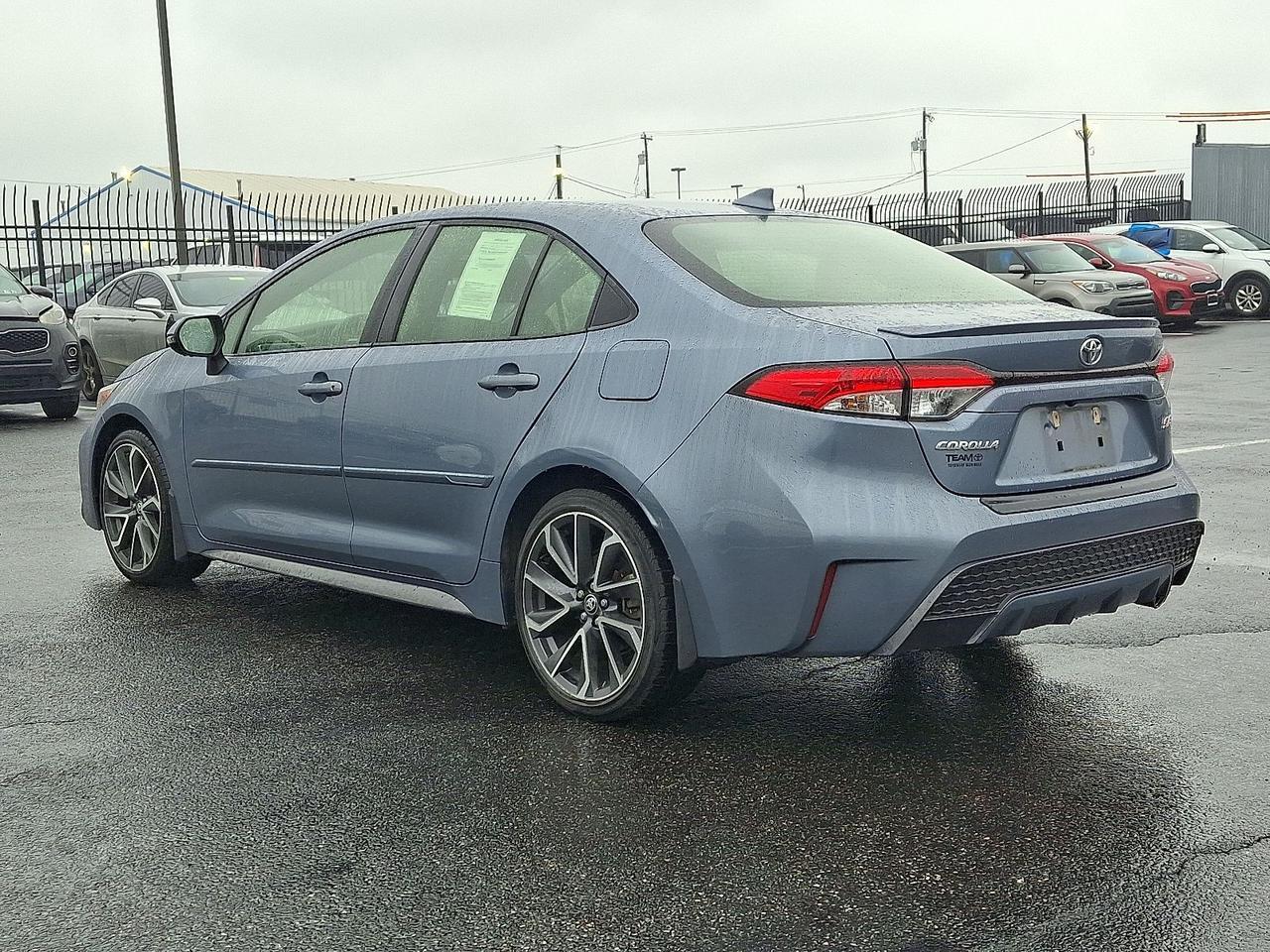 2020 Toyota Corolla SE Premium photo 4