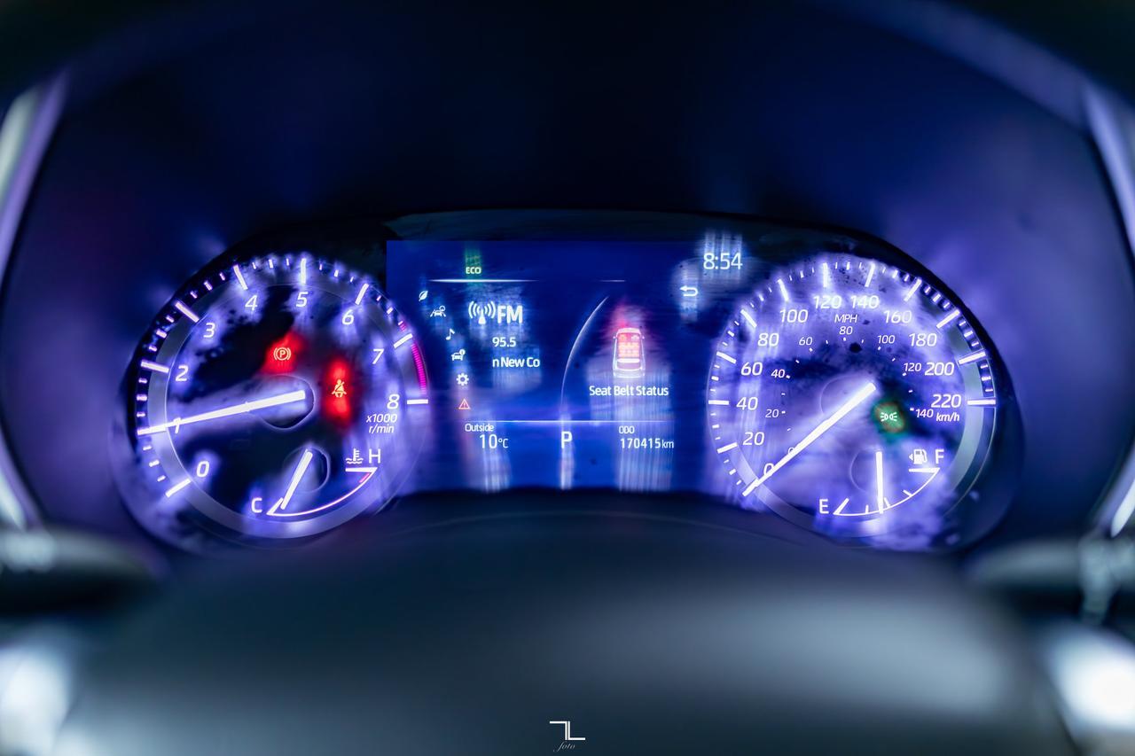 2020 Toyota Highlander AWD XLE Leather Roof BCam Red Deer AB