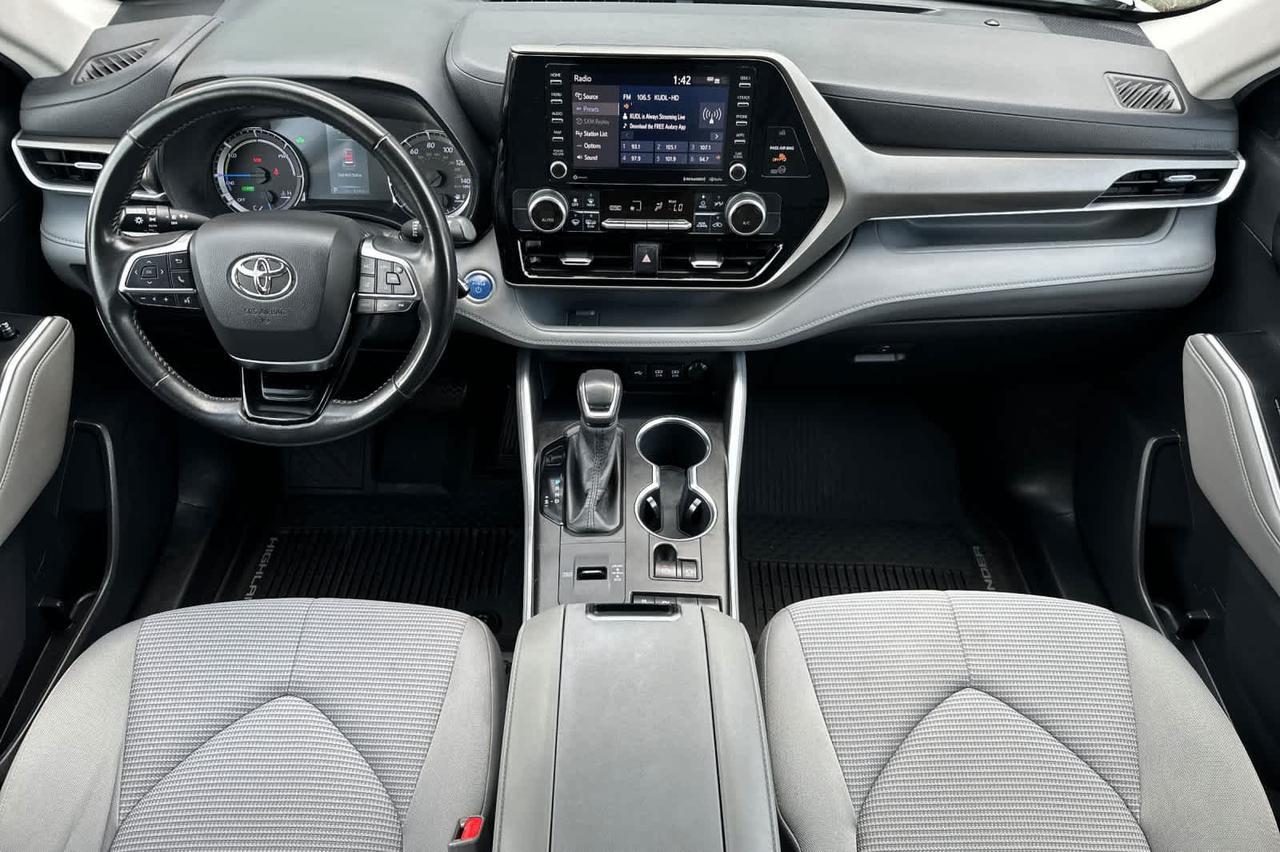 2020 Toyota Highlander Hybrid LE