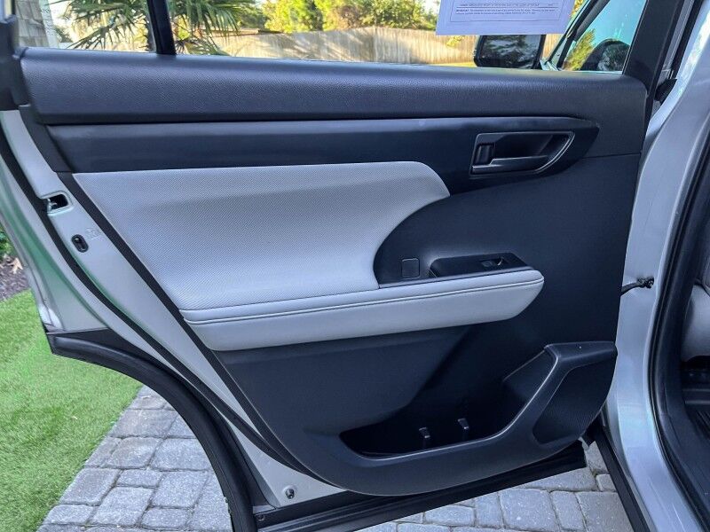 2020 Toyota Highlander Hybrid LE Wilmington NC