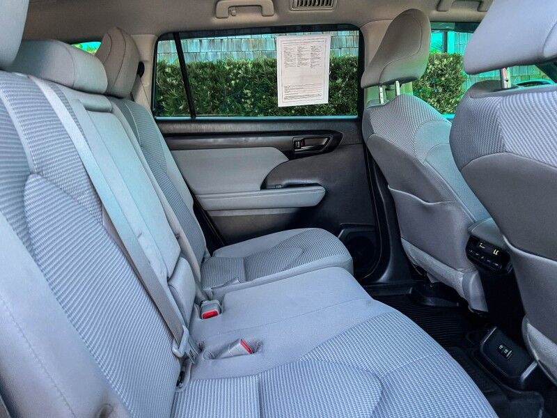 2020 Toyota Highlander Hybrid LE Wilmington NC