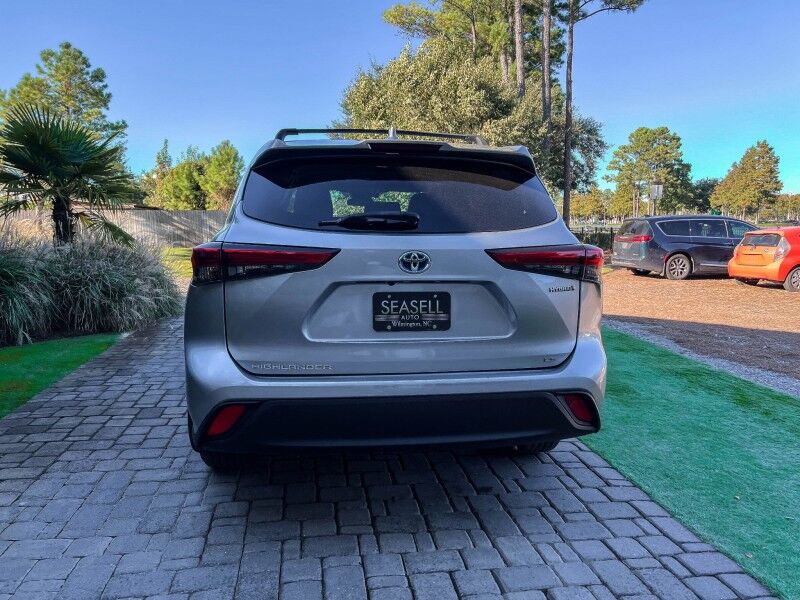 2020 Toyota Highlander Hybrid LE Wilmington NC